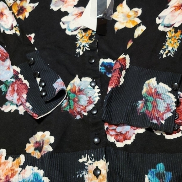 𝅺grace Elements Floral  3/4 Sleeve Cardigan Sweater - Picture 4 of 5